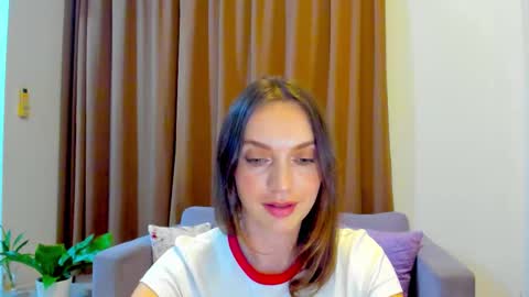 Mia online show from 09.20.25