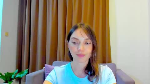 Mia online show from 09.25.25