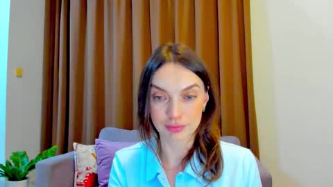 Mia online show from 10.05.25