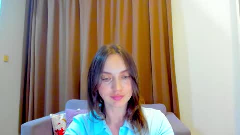 Mia online show from 10.07.25