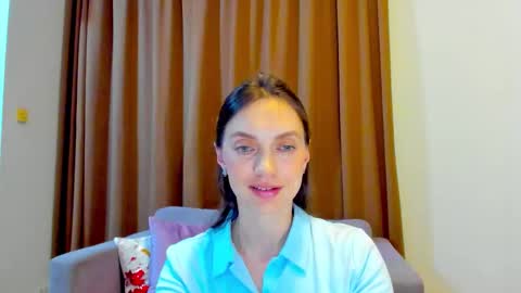 Mia online show from 10.08.25