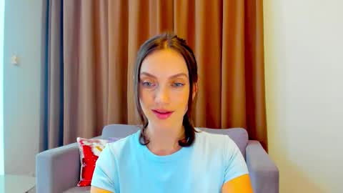 Mia online show from 11.05.25