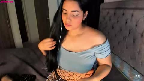 Snapshot of lovelykendall chatting on 10.30.25 Kendall online show from 10.30.25