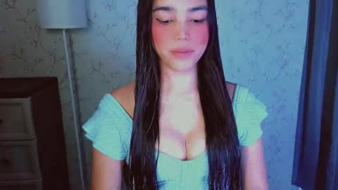 Snapshot of lovelylaiza chatting on 07.09.26 Cutie Laiza online show from 07.09.26