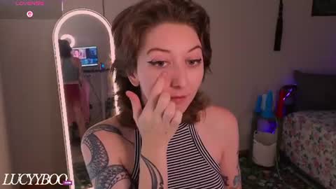 Snapshot of lovelylittlelucyy chatting on 07.22.26 lovelylittlelucyy online show from 07.22.26