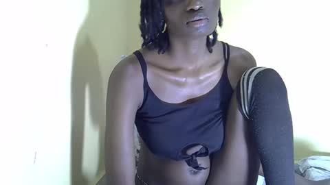 lovelymee2 online show from 10.16.25