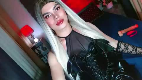 Snapshot of lovelymiss_shyna11 chatting on 10.16.25 lovelymiss_shyna11 online show from 10.16.25