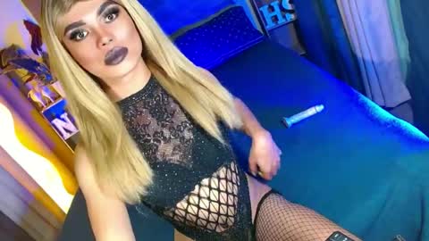 Snapshot of lovelymiss_shyna11 chatting on 06.23.26 lovelymiss_shyna11 online show from 06.23.26