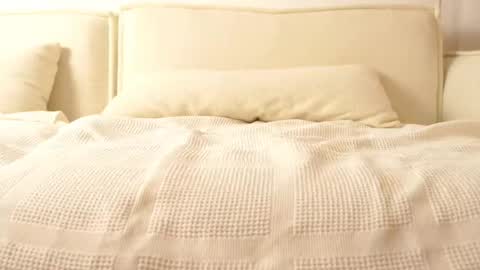 Snapshot of lovelynightt chatting on 10.15.25 kim online show from 10.15.25