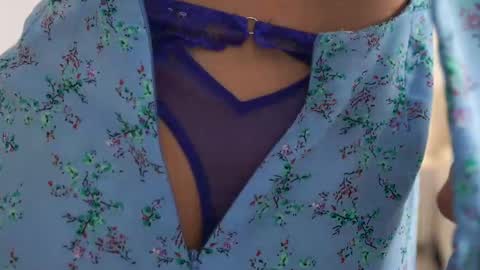 Snapshot of lovelynightt chatting on 11.06.25 kim online show from 11.06.25