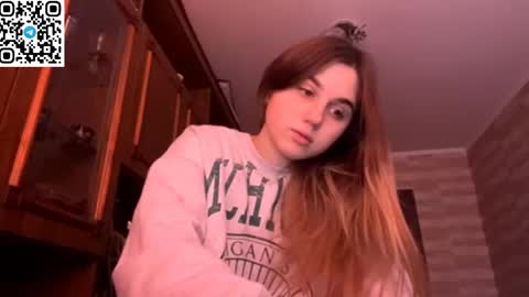 Snapshot of lovelysilk_63 chatting on 03.18.26 ELA online show from 03.18.26