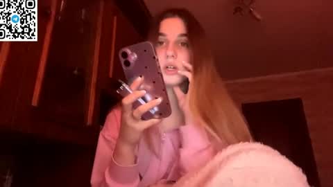 Snapshot of lovelysilk_63 chatting on 03.19.26 ELA online show from 03.19.26