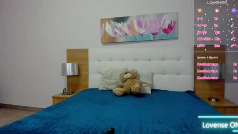 Sophia online show from 10.27.25