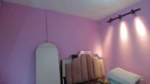 L O V E  online show from 01.16.26