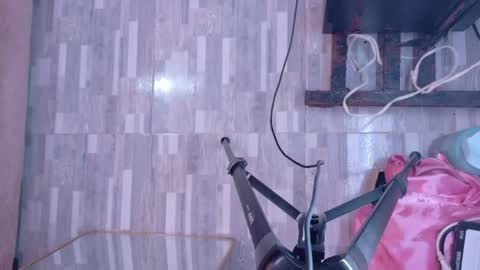Snapshot of lovequeen02 chatting on 04.23.26 L O V E online show from 04.23.26