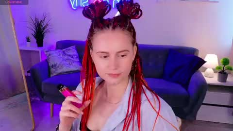 Snapshot of lover_daisy_ chatting on 06.12.26 DAISY online show from 06.12.26