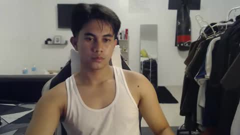 loverboyph04 online show from 11.25.25