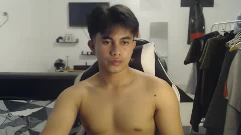 loverboyph04 online show from 12.02.25