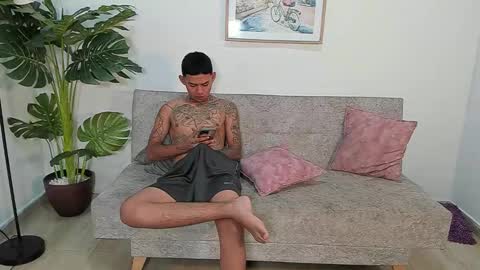 LILLY AND TRAVIS  online show from 02.09.26