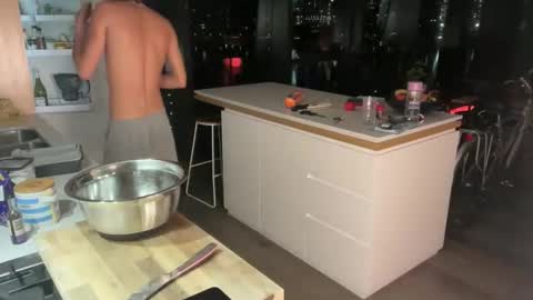 Leo Loves online show from 02.15.26