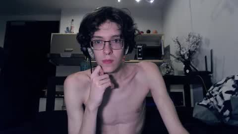 LovesomeCookie online show from 10.18.25