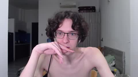 LovesomeCookie online show from 12.04.25