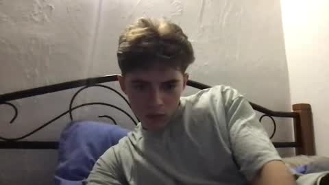 Snapshot of lovet1me chatting on 03.12.25 luv online show from 03.12.25