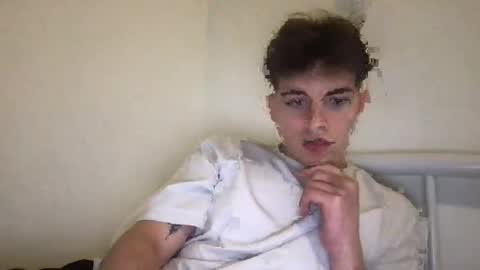 Snapshot of lovet1me chatting on 02.11.26 luv online show from 02.11.26