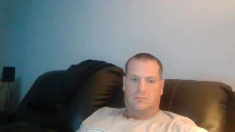 lovetocum37 online show from 12.04.25