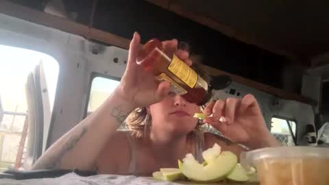 StacyMaeWish online show from 03.04.25