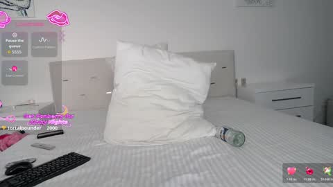 Cristina online show from 12.15.25