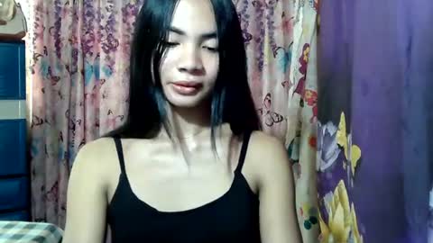 Snapshot of loving_rhean chatting on 07.19.26 loving_rhean online show from 07.19.26