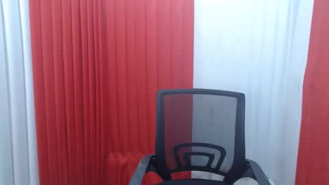 Snapshot of loving_scarlet19 chatting on 02.24.26 Scarlet online show from 02.24.26