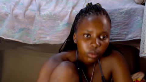 Snapshot of loyalcutick chatting on 01.18.25 loyalcutic online show from 01.18.25