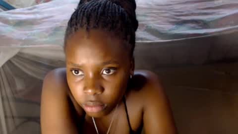 Snapshot of loyalcutick chatting on 01.22.25 loyalcutic online show from 01.22.25