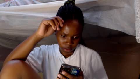 Snapshot of loyalcutick chatting on 01.24.25 loyalcutic online show from 01.24.25