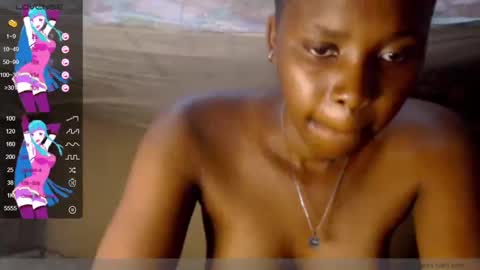 Snapshot of loyalcutick chatting on 02.18.25 loyalcutic online show from 02.18.25