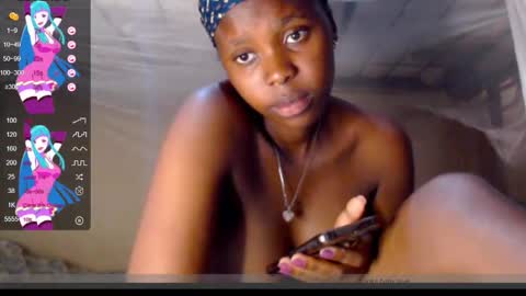 Snapshot of loyalcutick chatting on 02.25.25 loyalcutic online show from 02.25.25