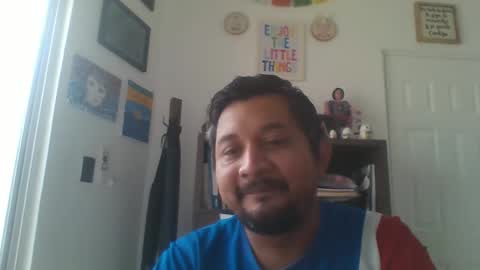 Snapshot of lpmauriciosantamaria chatting on 06.01.26 lpmauriciosantamaria online show from 06.01.26