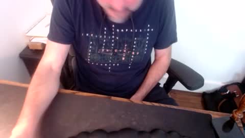 Snapshot of lreed090 chatting on 05.08.26 lreed090 online show from 05.08.26
