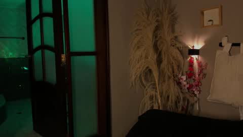  ---Goys incredible photographs online show from 01.22.25