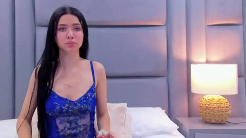 Snapshot of luanastone chatting on 12.24.24 Luanastones online show from 12.24.24