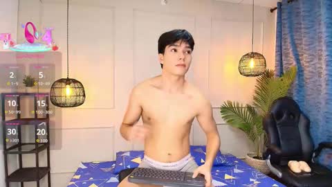 Snapshot of luandy_ chatting on 11.01.25 lUAN online show from 11.01.25