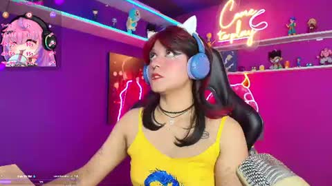 Snapshot of luaneter chatting on 07.15.26 Luan online show from 07.15.26