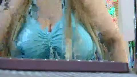 Snapshot of luanna837 chatting on 10.05.25 luanna837 online show from 10.05.25