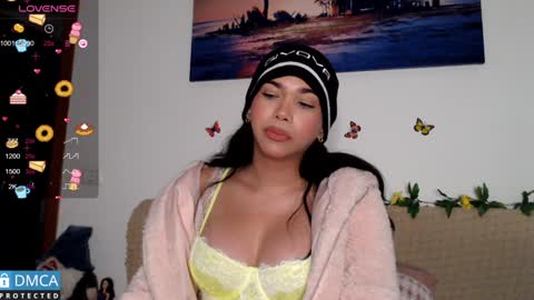 luara_ online show from 01.07.25