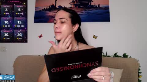 luara_ online show from 01.13.26