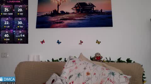 luara_ online show from 01.14.26