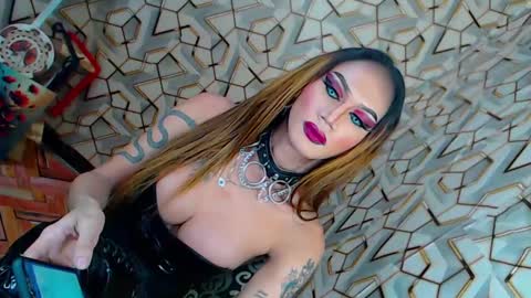 Snapshot of lubottarrah chatting on 03.11.25 DEMONYETA LA TARRAH online show from 03.11.25