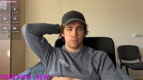 Snapshot of luca_syn chatting on 10.08.25 Luca S online show from 10.08.25